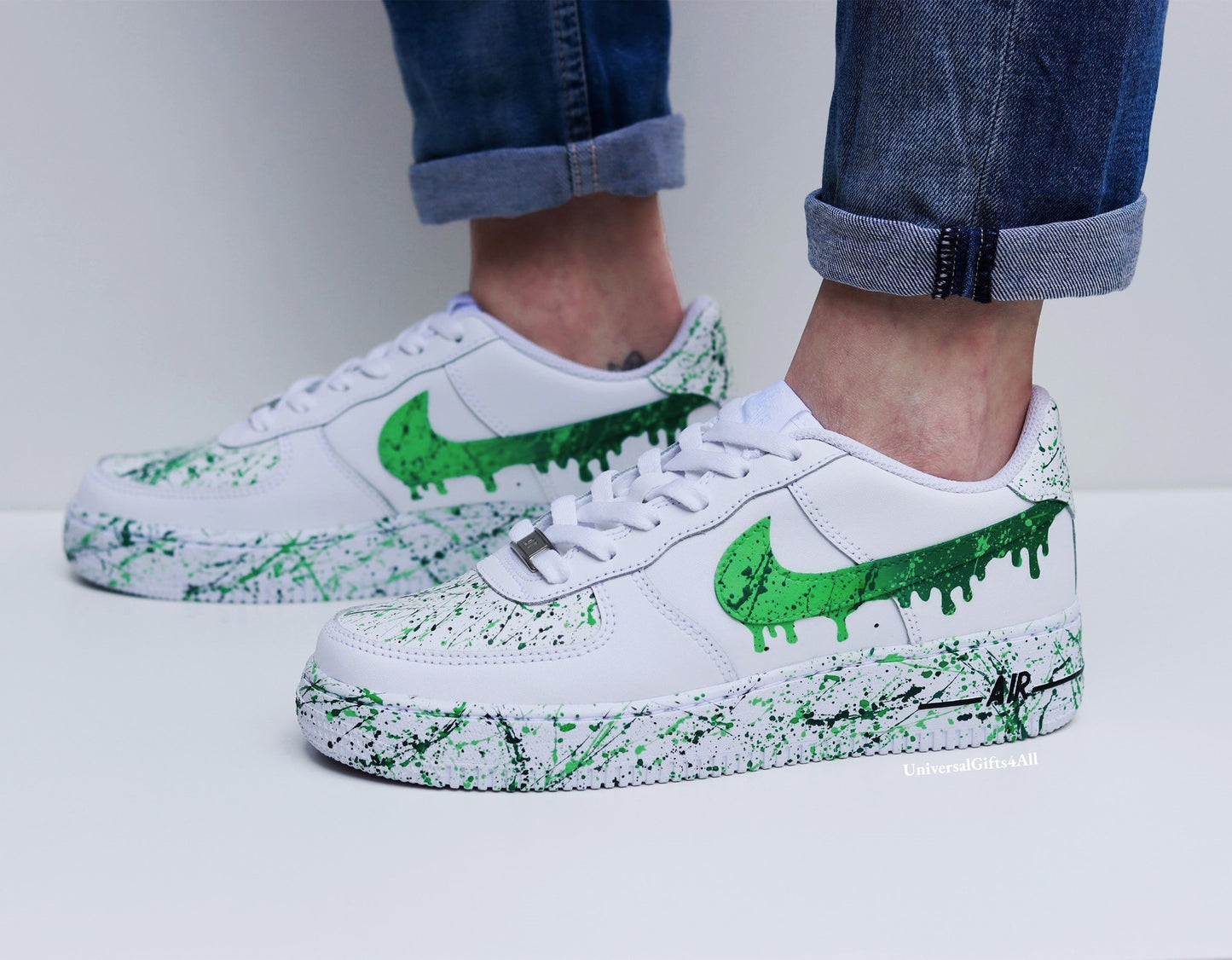 Custom Kelly Green Splatters and drip Air Force 1 sneakers. Nice as Gift. Customized trendy sneakz. Fashion 2024.