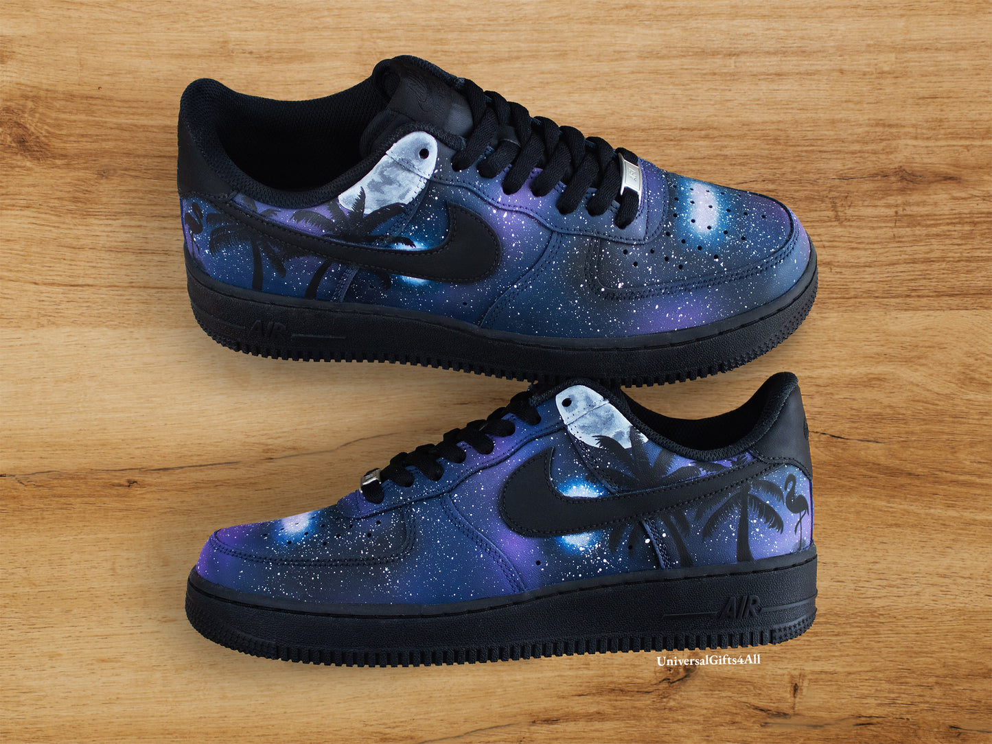 Air Force 1 Galaxy Night Sky Palmtrees & Flamingo custom sneakers, Blauw en paarse kleuren, zon en maan, Universum, Sterren, verjaardagscadeau, Valentijngeschenk, uniek