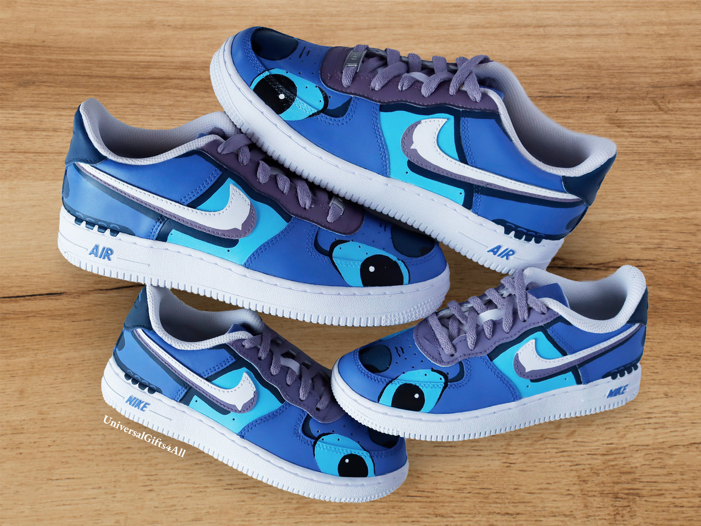 Custom Stitch Cartoon Air Force 1 sneakers. Blauw en paars, tekenserie. Ohana. Damessneaker en herensneaker. Verjaardagscadeau voor stitch liefhebber.