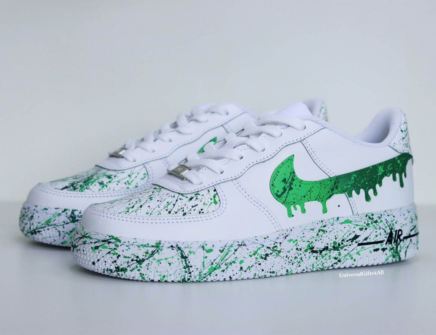 Custom Kelly Green Splatters and drip Air Force 1 sneakers. Nice as Gift. Customized trendy sneakz. Fashion 2024.