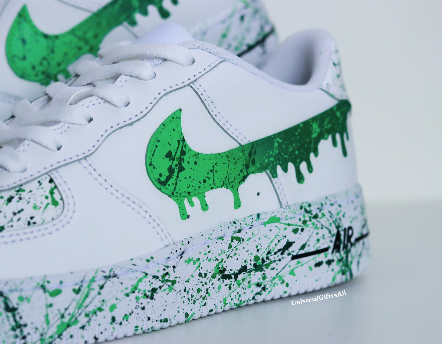Custom Kelly Green Splatters and drip Air Force 1 sneakers. Nice as Gift. Customized trendy sneakz. Fashion 2024.